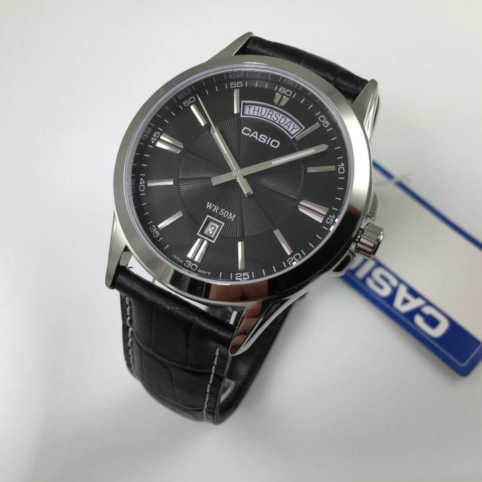 Relógio de quartzo Casio MTP-1381L-1AVDF masculino Casio clássico dia e data aço, preto